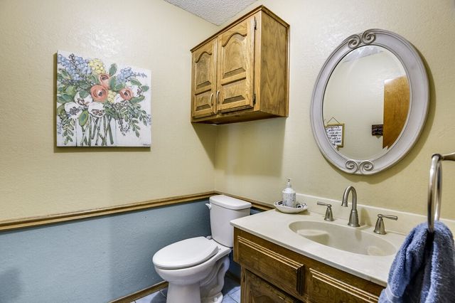 1090 Bells Chapel Road, Pecan Hill, TX 75165