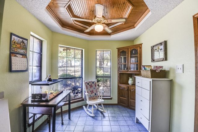 1090 Bells Chapel Road, Pecan Hill, TX 75165