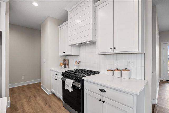 4642 180th Street, Urbandale, IA 50323