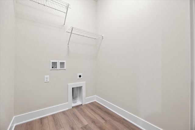 4642 180th Street, Urbandale, IA 50323