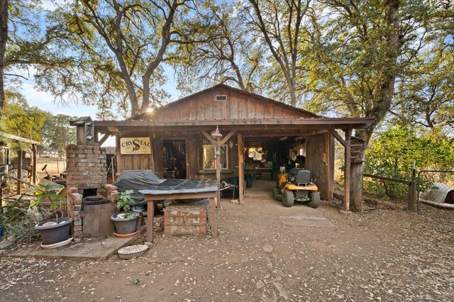 18750 Basler Road, Cottonwood, CA 96022