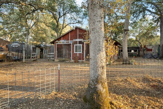 18750 Basler Road, Cottonwood, CA 96022