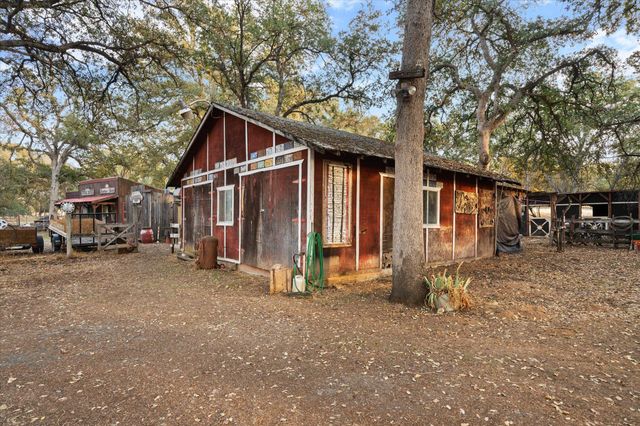 18750 Basler Road, Cottonwood, CA 96022