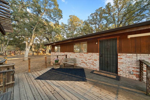 18750 Basler Road, Cottonwood, CA 96022