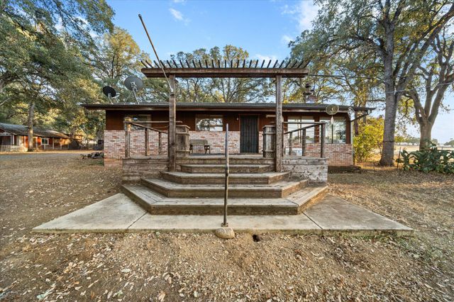 18750 Basler Road, Cottonwood, CA 96022