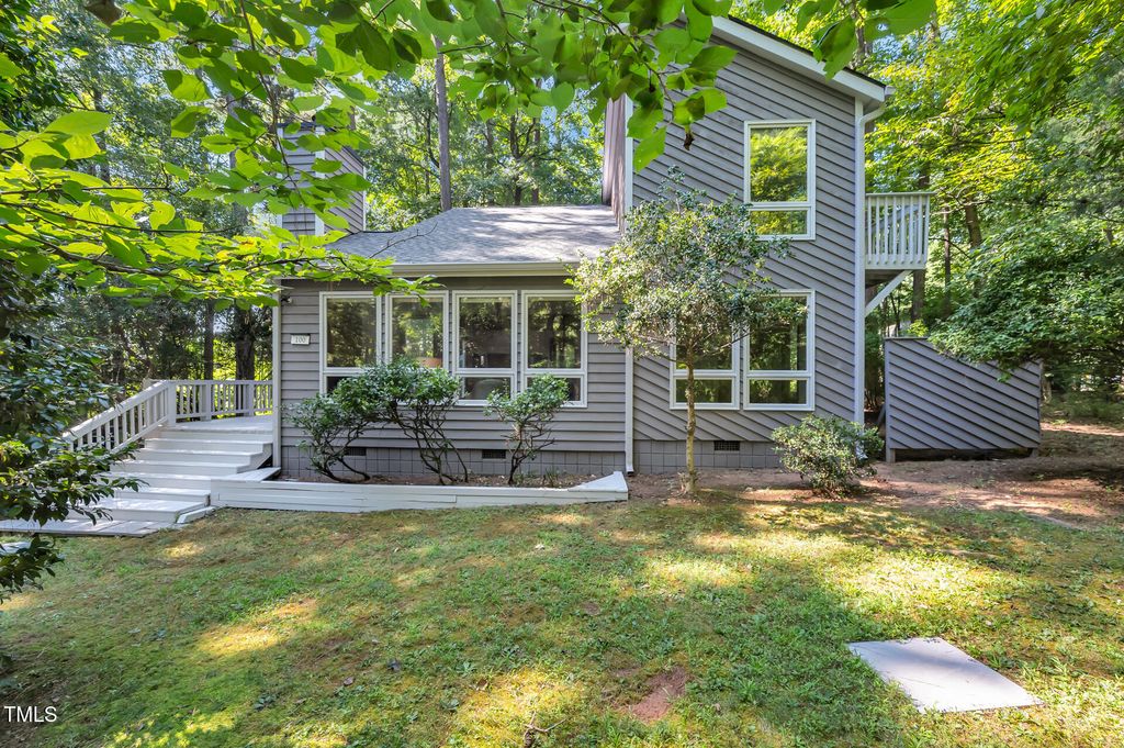 100 Pebble Court, Chapel Hill, NC 27516