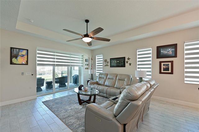 209 OKEEFFE CIRCLE, Bradenton, FL 34212