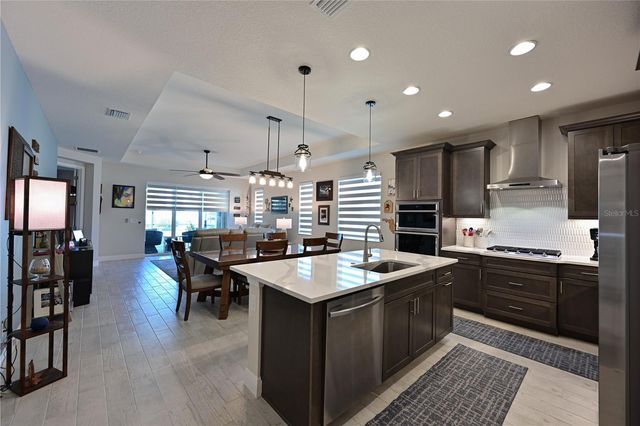 209 OKEEFFE CIRCLE, Bradenton, FL 34212