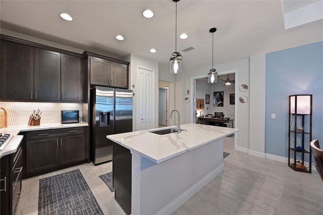 209 OKEEFFE CIRCLE, Bradenton, FL 34212