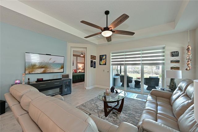 209 OKEEFFE CIRCLE, Bradenton, FL 34212