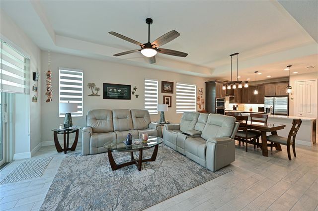 209 OKEEFFE CIRCLE, Bradenton, FL 34212