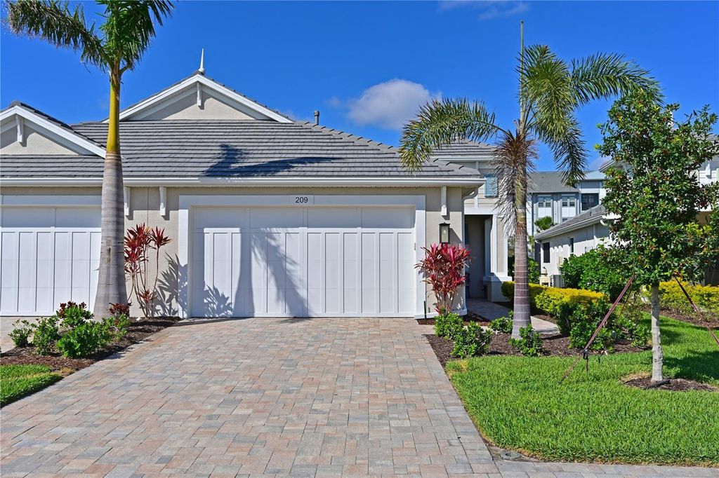 209 OKEEFFE CIRCLE, Bradenton, FL 34212
