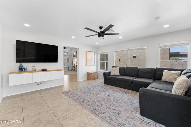 6650 E RHODES Street, Mesa, AZ 85215