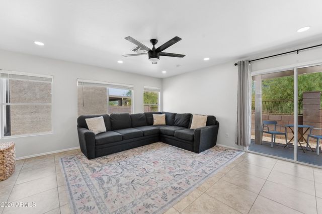 6650 E RHODES Street, Mesa, AZ 85215