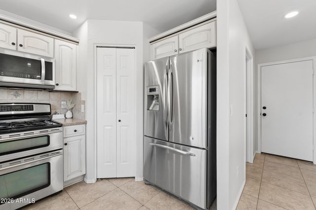 6650 E RHODES Street, Mesa, AZ 85215