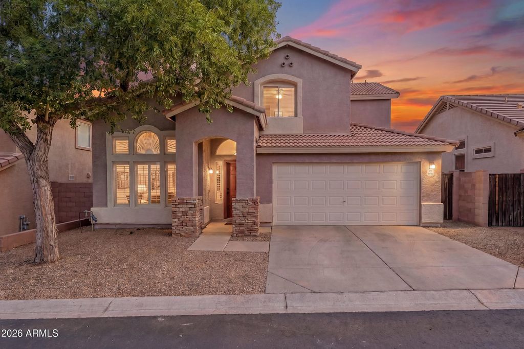 6650 E RHODES Street, Mesa, AZ 85215