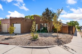 9736 WESTBOUND Avenue SW, Albuquerque, NM 87121