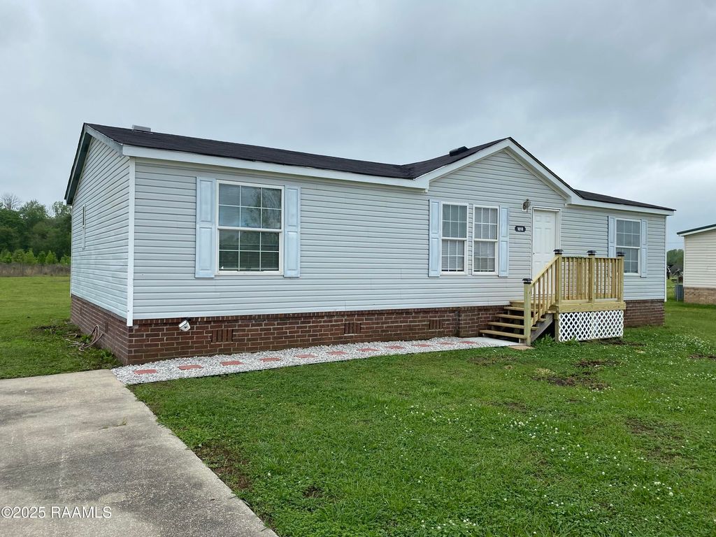 1018 Troy Road, New Iberia, LA 70563