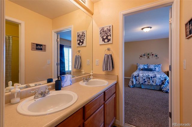 4902 S Zephyr Street, Littleton, CO 80123