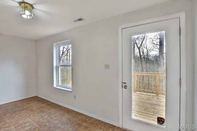 853 Crescent Ridge, Valley Park, MO 63088