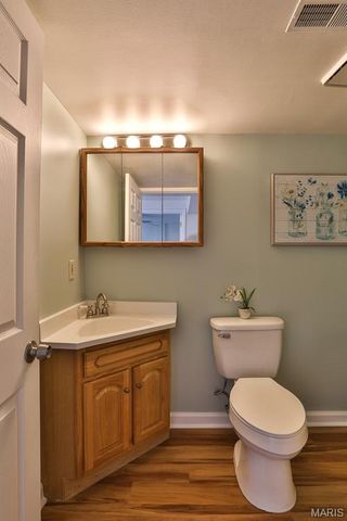 853 Crescent Ridge, Valley Park, MO 63088