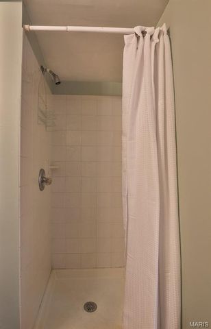 853 Crescent Ridge, Valley Park, MO 63088