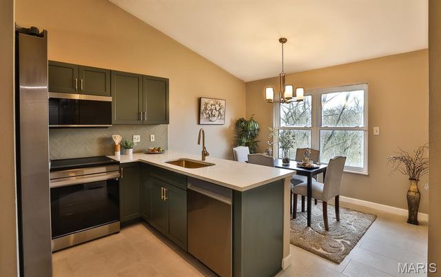 853 Crescent Ridge, Valley Park, MO 63088