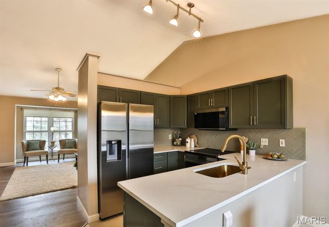 853 Crescent Ridge, Valley Park, MO 63088