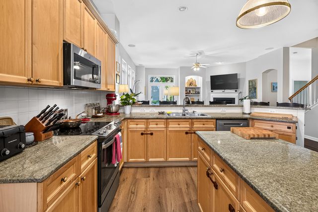 2003 Izard Court, Charleston, SC 29414