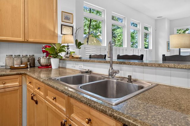 2003 Izard Court, Charleston, SC 29414