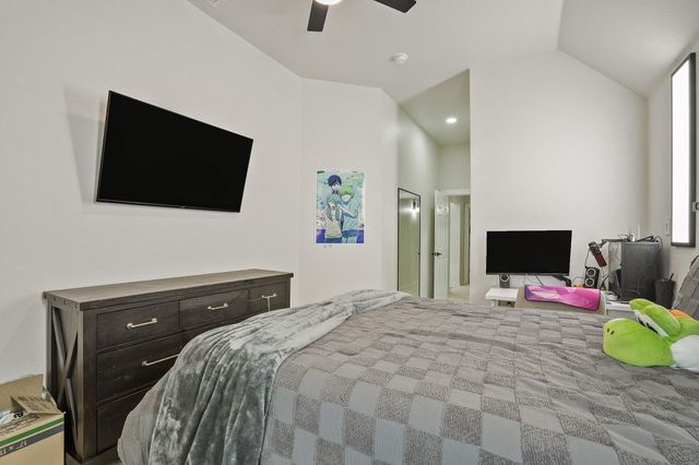 25519 Stormy Rock, San Antonio, TX 78255