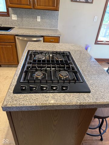 8901 Lincolncreek Circle, Indianapolis, IN 46234