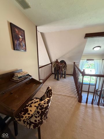 8901 Lincolncreek Circle, Indianapolis, IN 46234