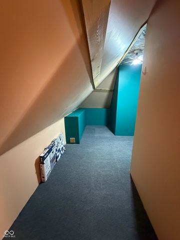 8901 Lincolncreek Circle, Indianapolis, IN 46234