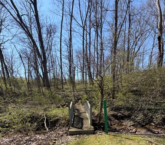 8901 Lincolncreek Circle, Indianapolis, IN 46234