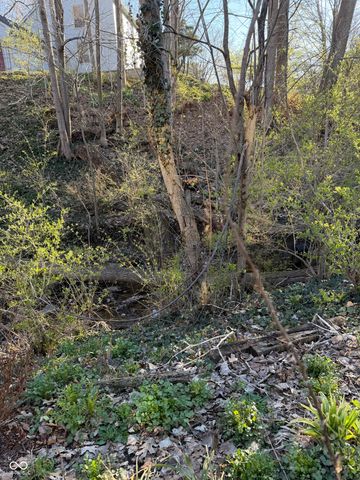 8901 Lincolncreek Circle, Indianapolis, IN 46234