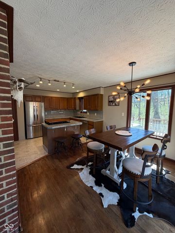 8901 Lincolncreek Circle, Indianapolis, IN 46234