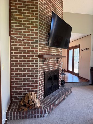 8901 Lincolncreek Circle, Indianapolis, IN 46234