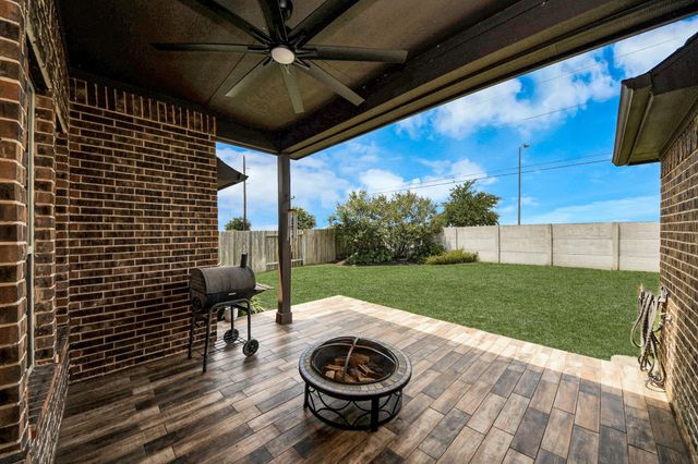 7523 Adobe Canyon Lane, Richmond, TX 77469