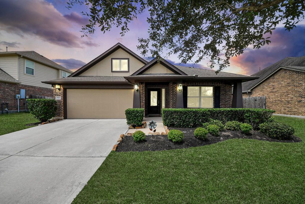 7523 Adobe Canyon Lane, Richmond, TX 77469