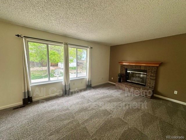 1427 Mcintosh Avenue, Broomfield, CO 80020
