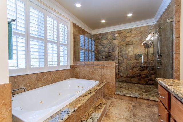 1240 POINT GRAND DR, Savannah, TN 38372