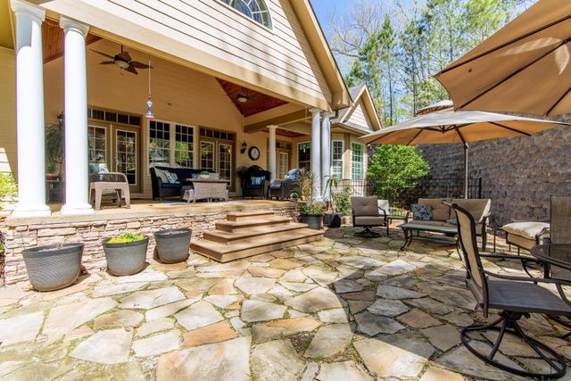 1240 POINT GRAND DR, Savannah, TN 38372