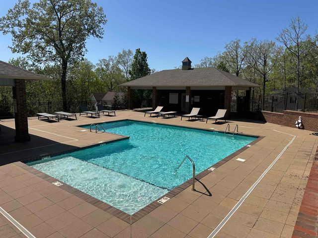 1240 POINT GRAND DR, Savannah, TN 38372