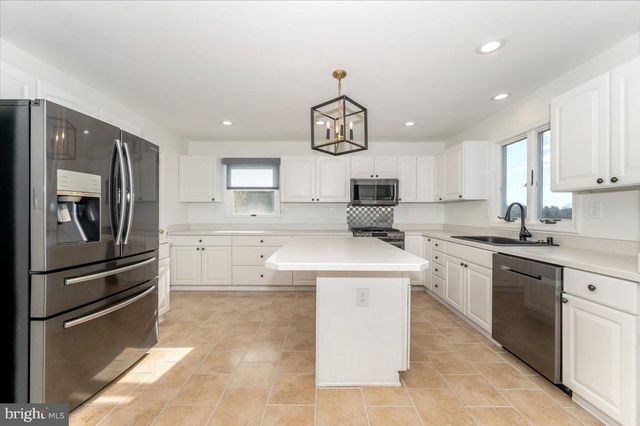 6414 WHISTLING WIND WAY, Mount Airy, MD 21771