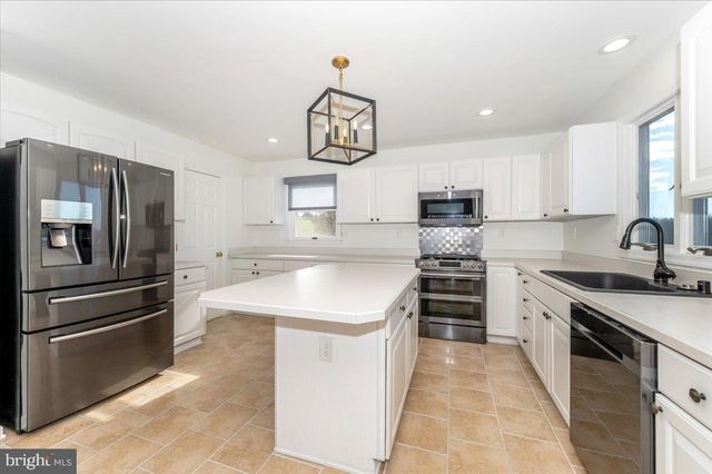 6414 WHISTLING WIND WAY, Mount Airy, MD 21771