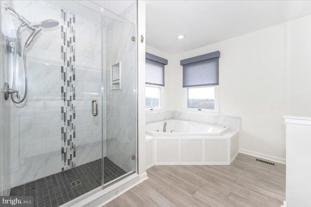 6414 WHISTLING WIND WAY, Mount Airy, MD 21771