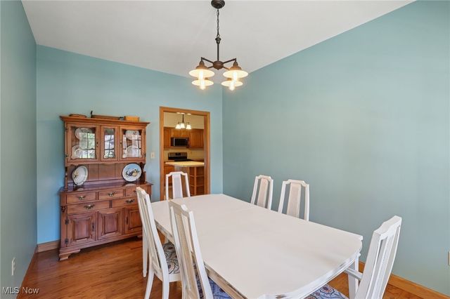 406 Ivanhoe Avenue, Wadsworth, OH 44281