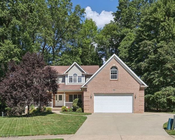 406 Ivanhoe Avenue, Wadsworth, OH 44281