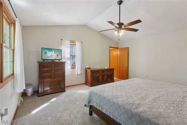 406 Ivanhoe Avenue, Wadsworth, OH 44281